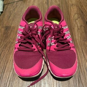 Stylish Pink Athletic Shoes for Women